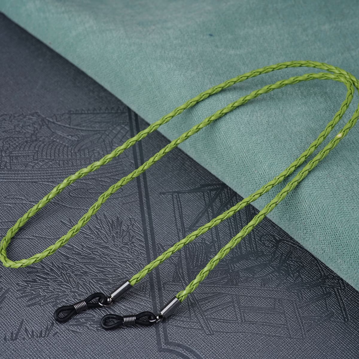 Attache lunette de soleil vert