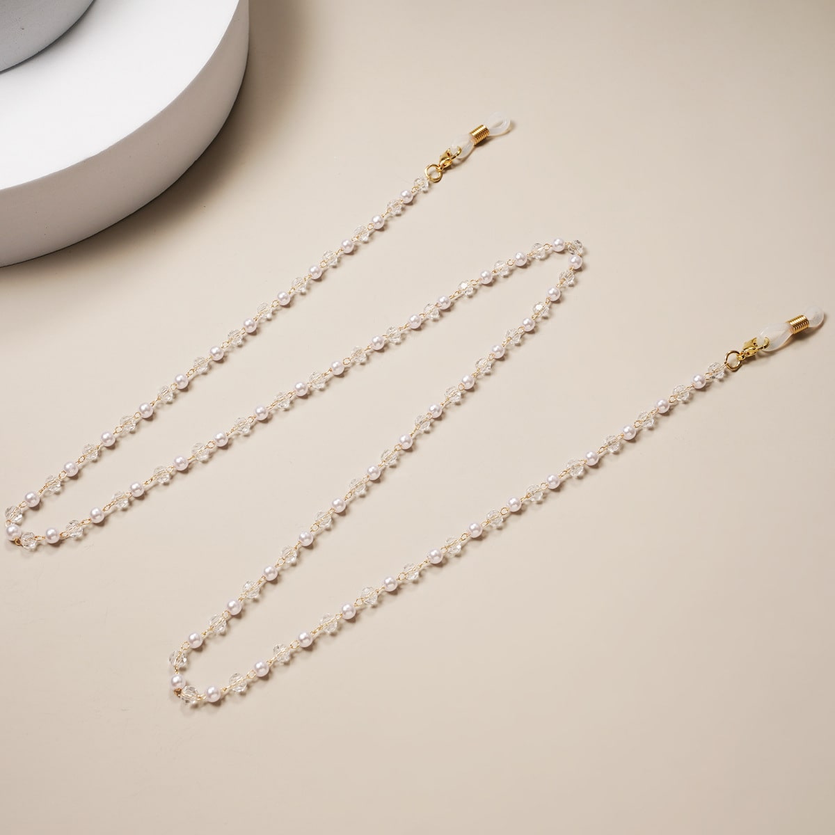 chaines a lunettes en perles blanc et transparent