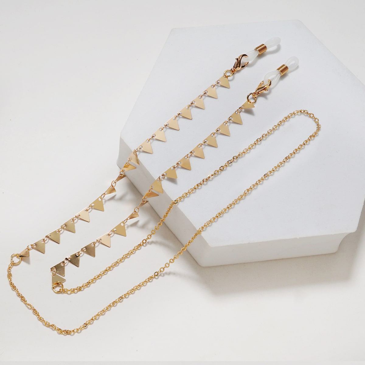 chainette pour lunettes triange