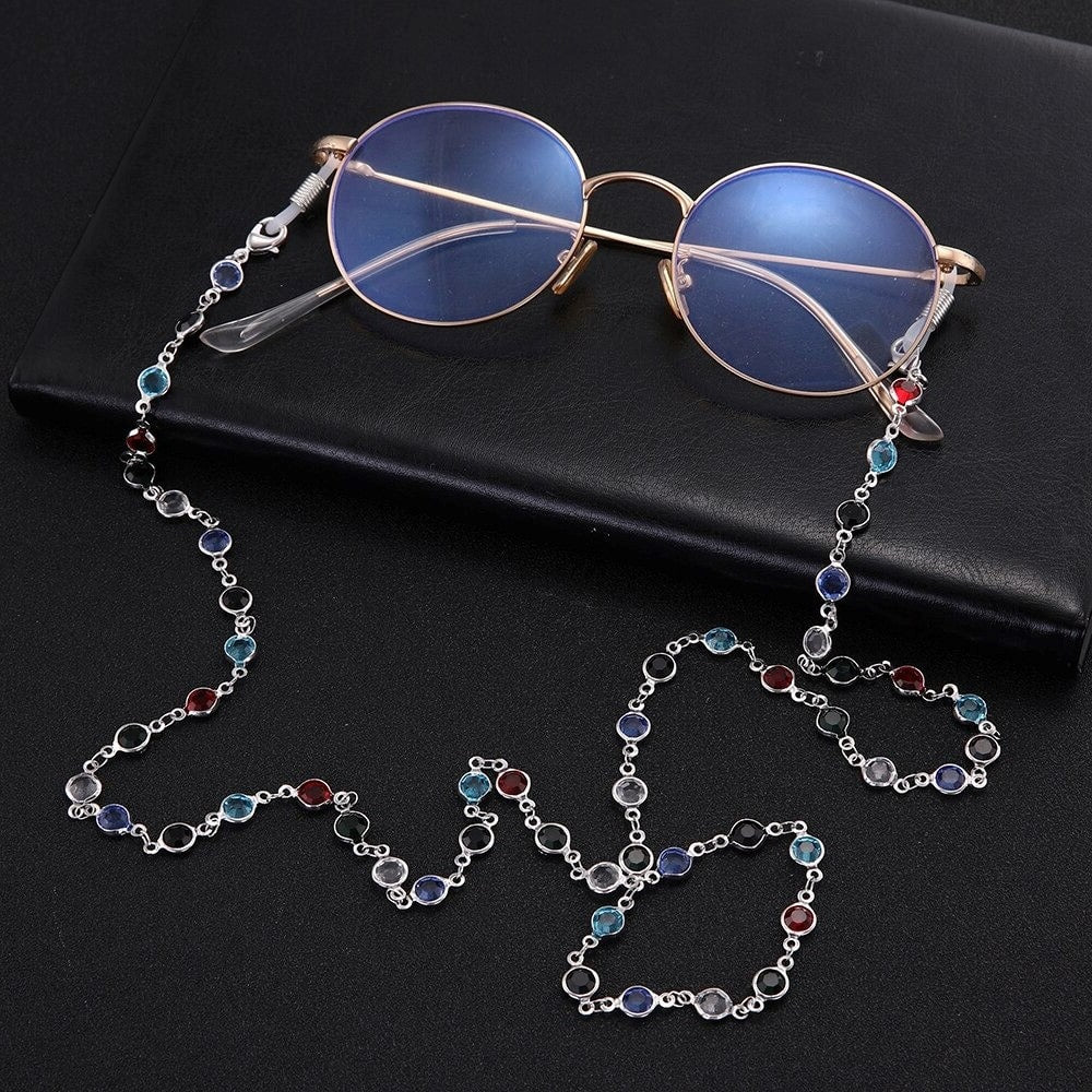 collier en lunette de soleil