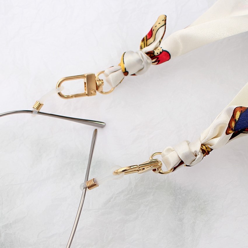 Cordon de lunettes en soie original