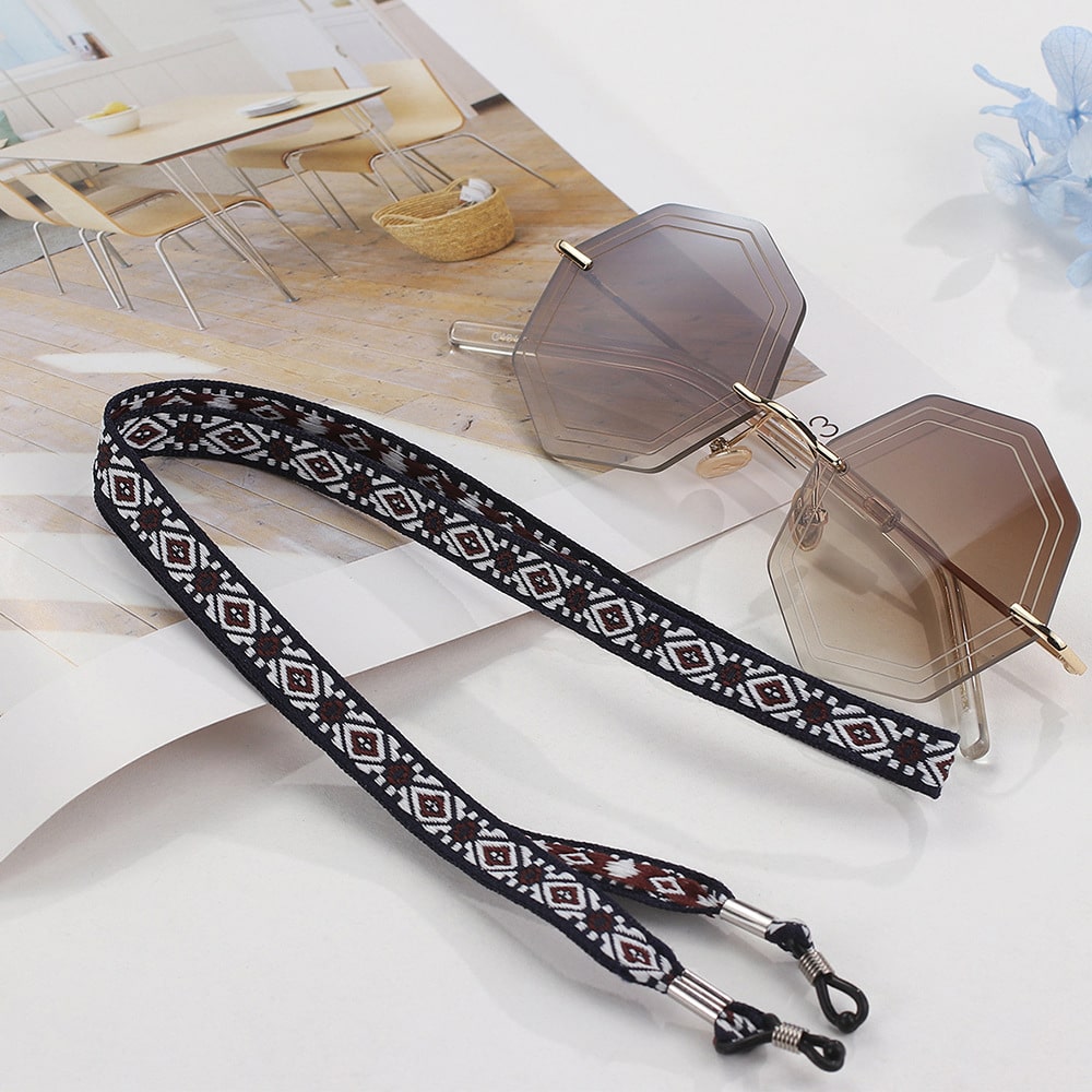 cordon lunettes mode marron