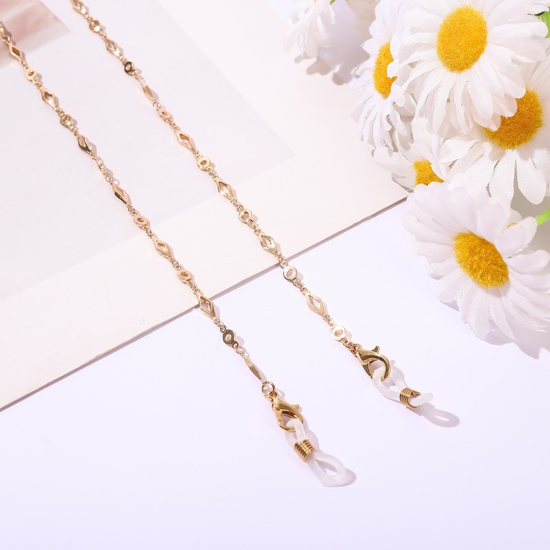 porte lunette collier en or