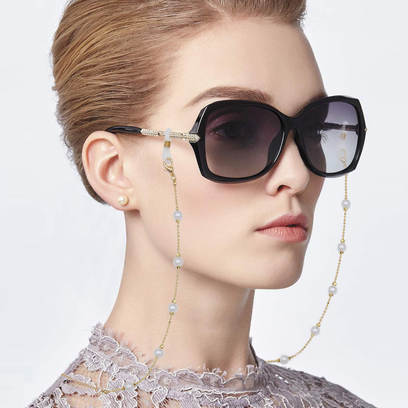 Chaine a lunette outlet chanel